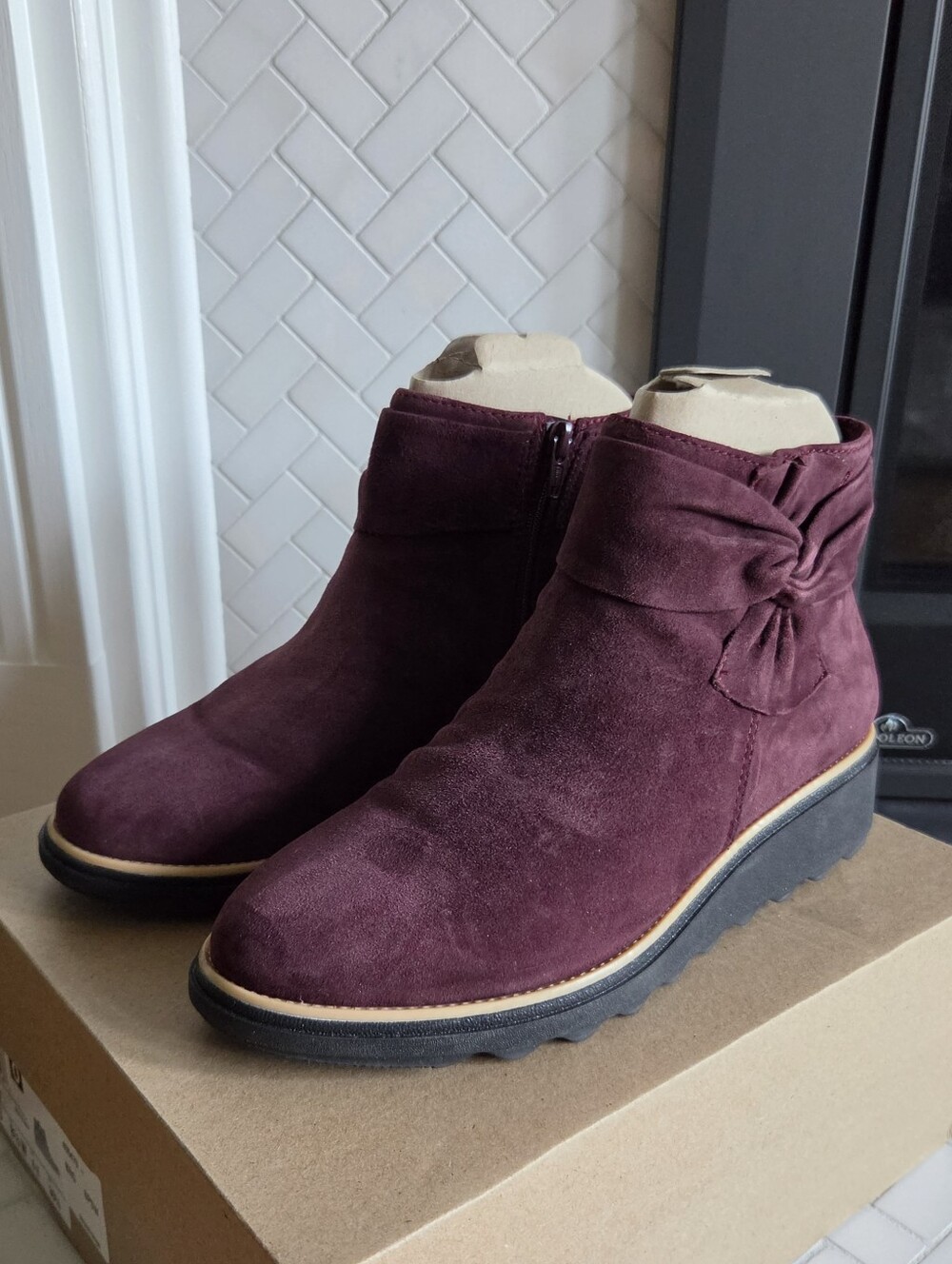 NWT Clarks Sharon Salon Ankle Boot in Burgundy Suede